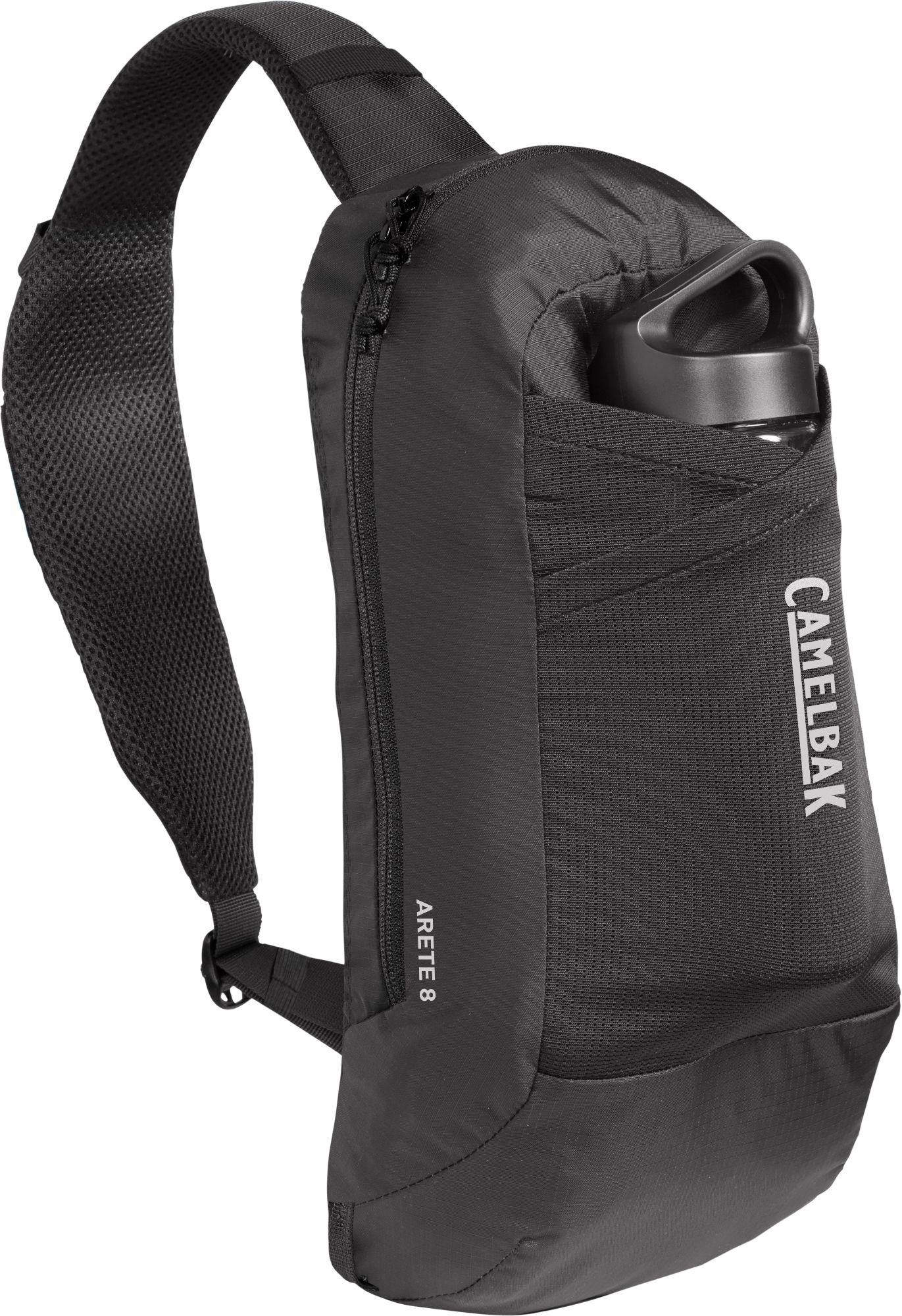 CamelBak Arete Sling 8 0,6L Musta